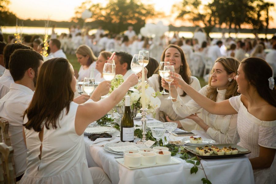 Tips to Throw the Perfect Corporate Party