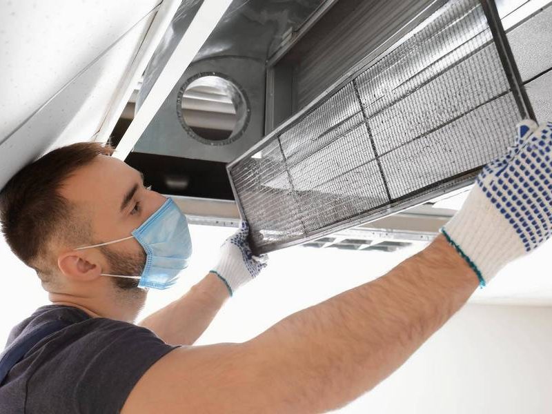 How AC Duct Cleaning Stops Mould in Its Tracks